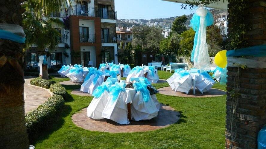 Liona Hotel