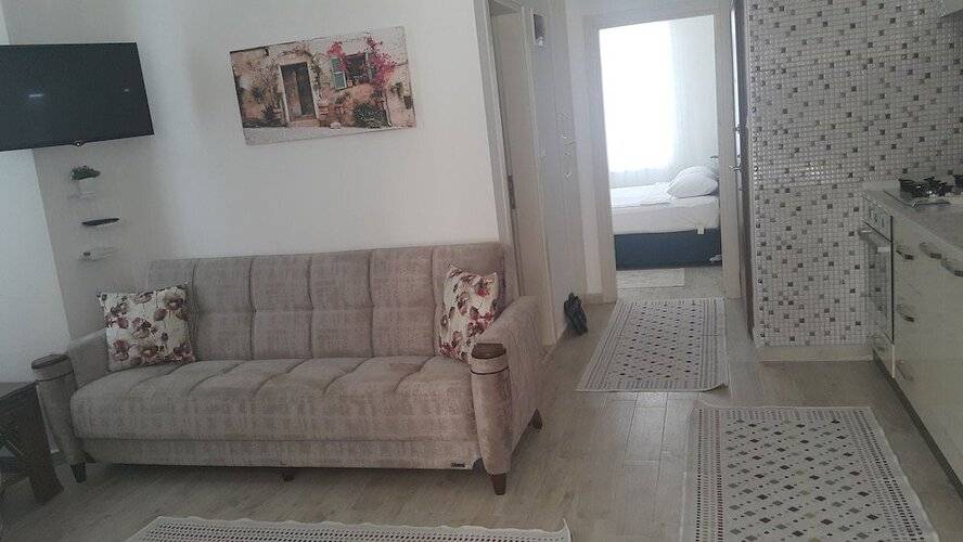 Anna Aparthotel