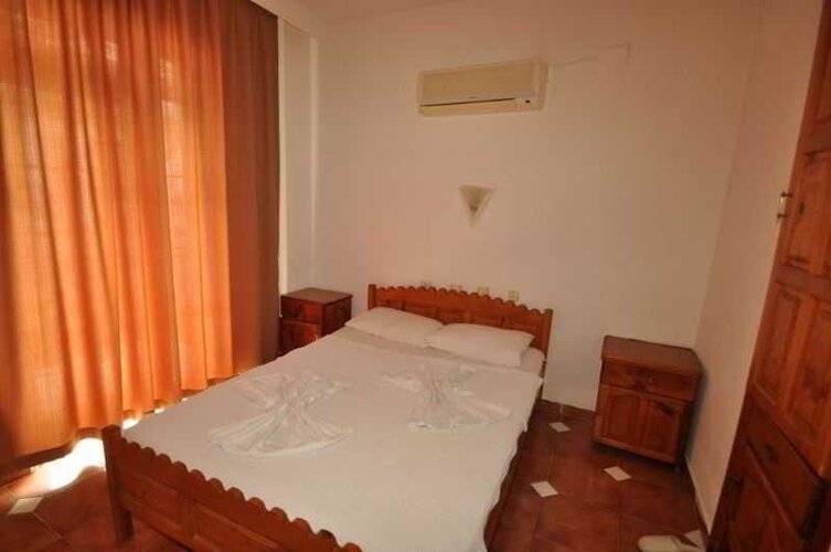 Anna Aparthotel