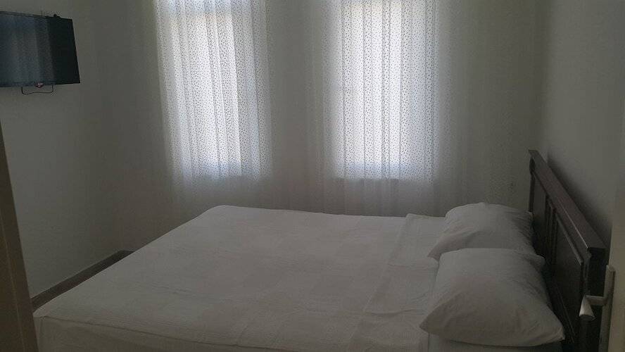 Anna Aparthotel