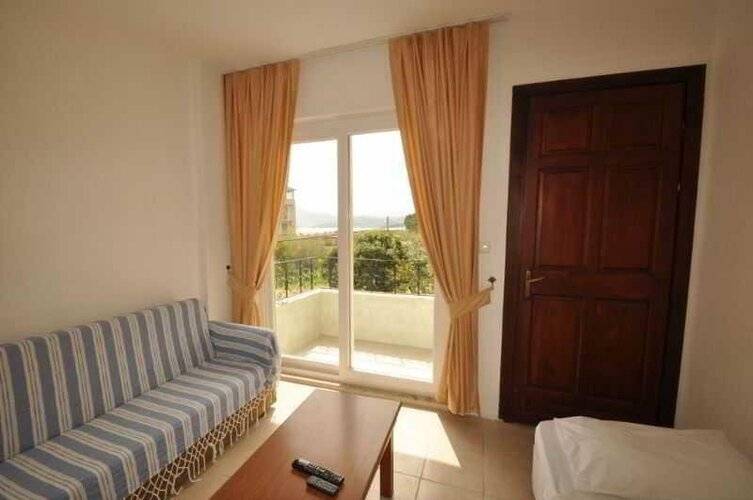 Anna Aparthotel