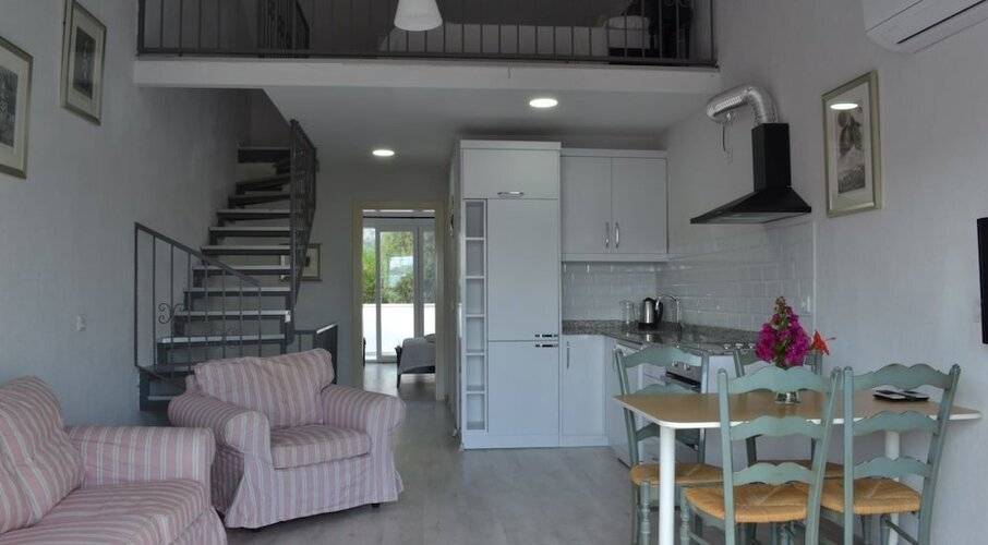 Guney Suites By Villa Safiya