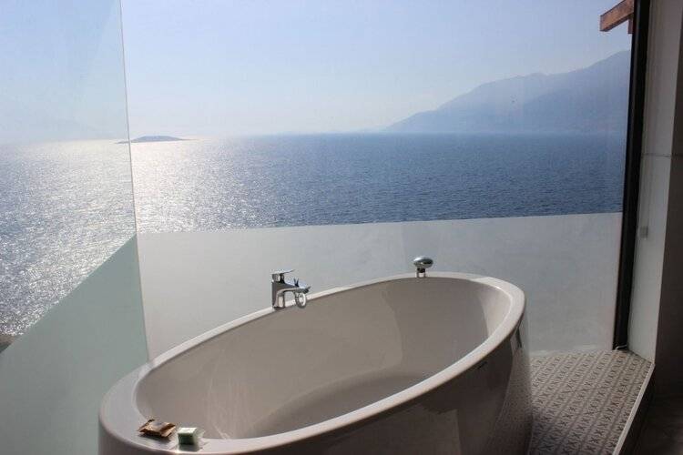 Mandalina Luxury Suites (Adults Only 18+)