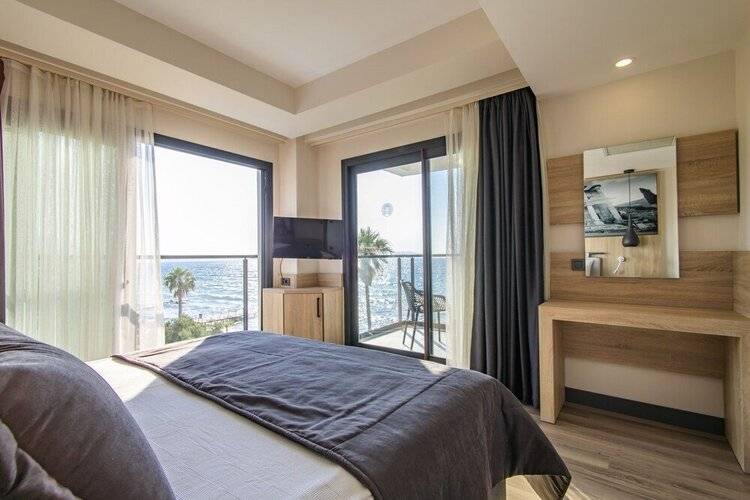 Maia Luxury Beach Hotel & Spa