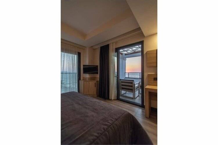 Maia Luxury Beach Hotel & Spa