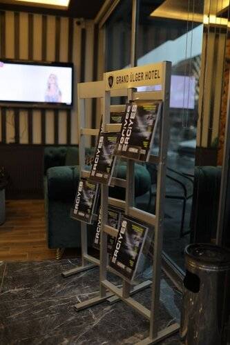Grand Ulger Hotel