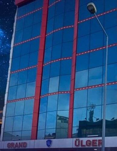 Grand Ulger Hotel