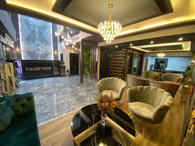 Grand Ulger Hotel