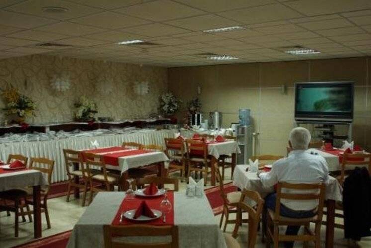 Grand Ulger Hotel