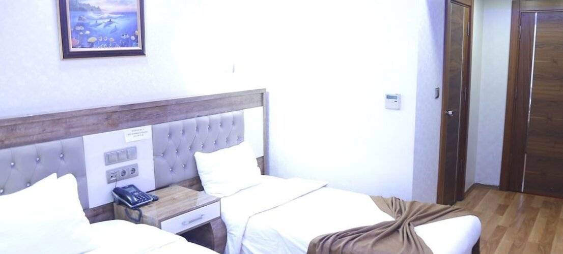 Grand Ulger Hotel