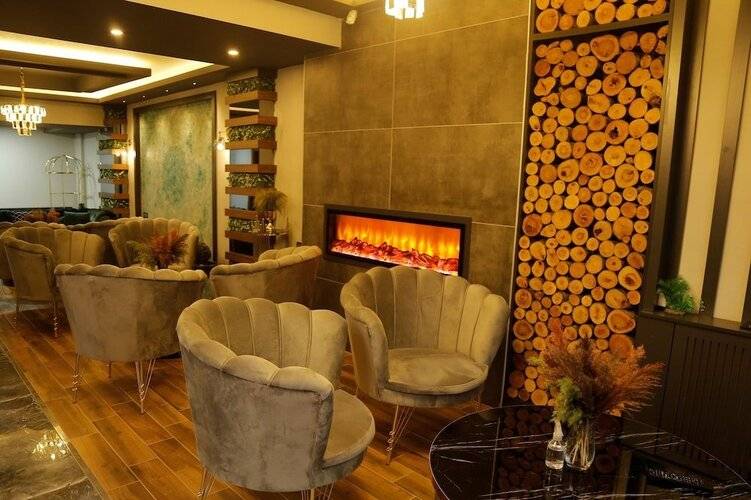 Grand Ulger Hotel