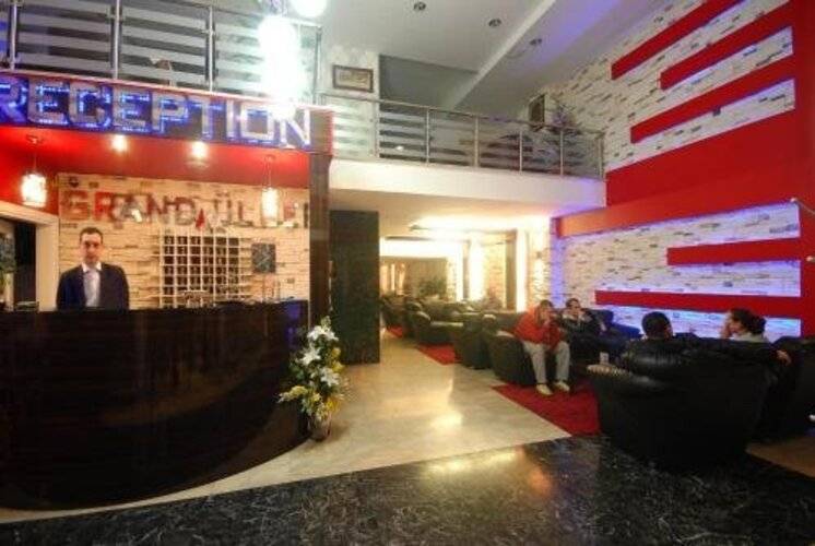 Grand Ulger Hotel