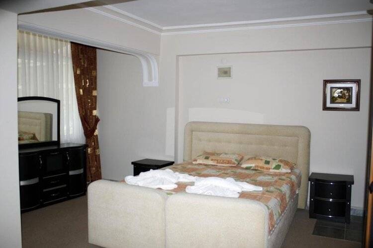 Selina Hotel