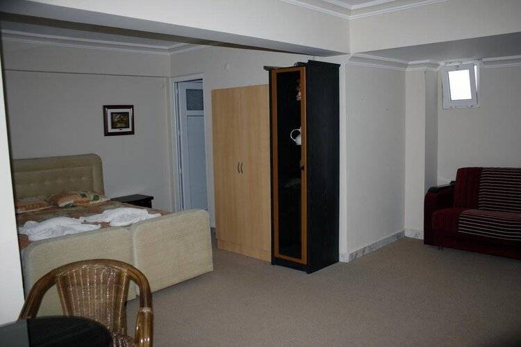 Selina Hotel