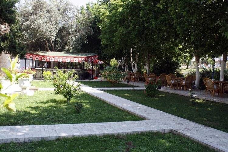 Selina Hotel