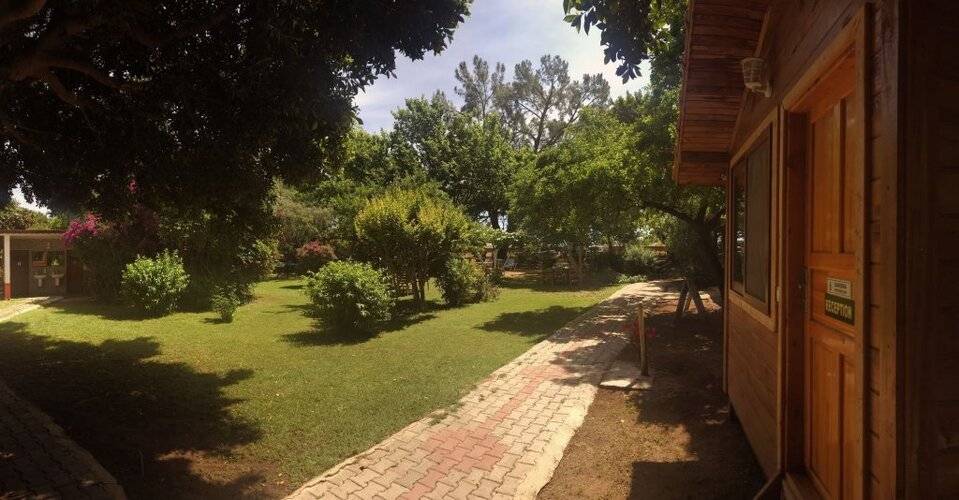 Baris Pension & Bungalows