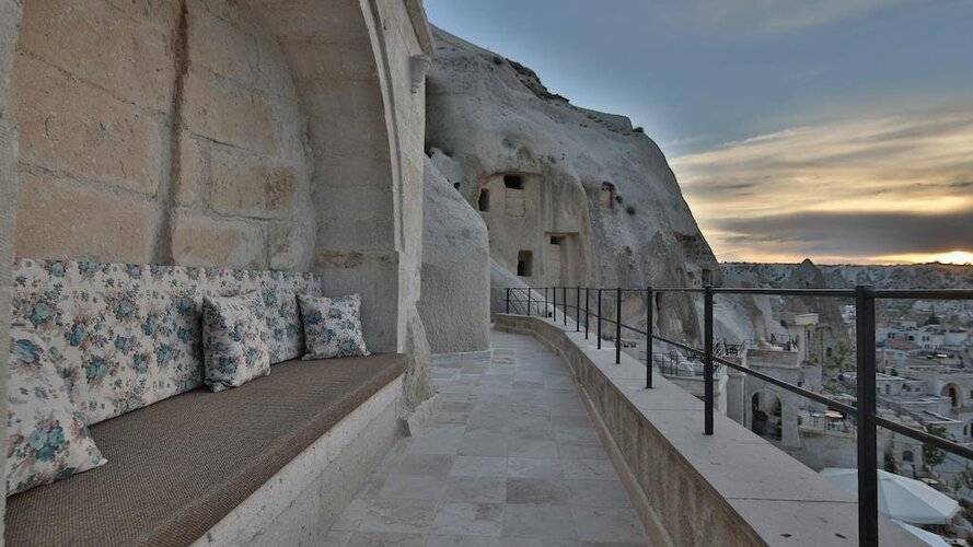 Vezir Cave Suites