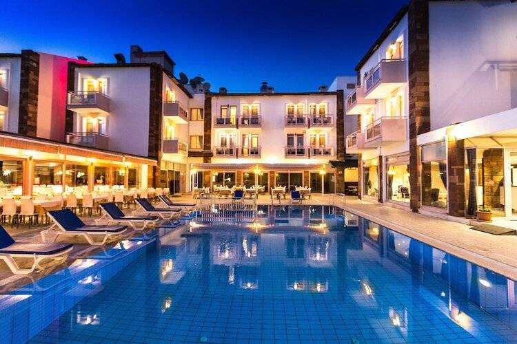 Hanedan Beach Hotel