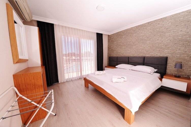 Hanedan Beach Hotel