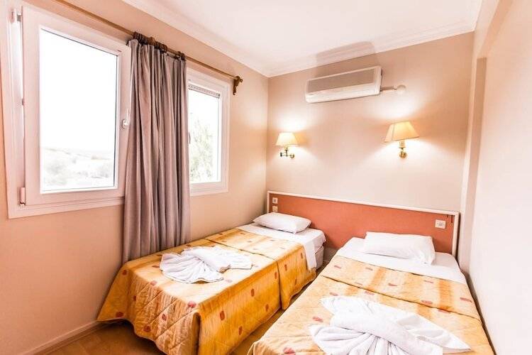 Hanedan Beach Hotel