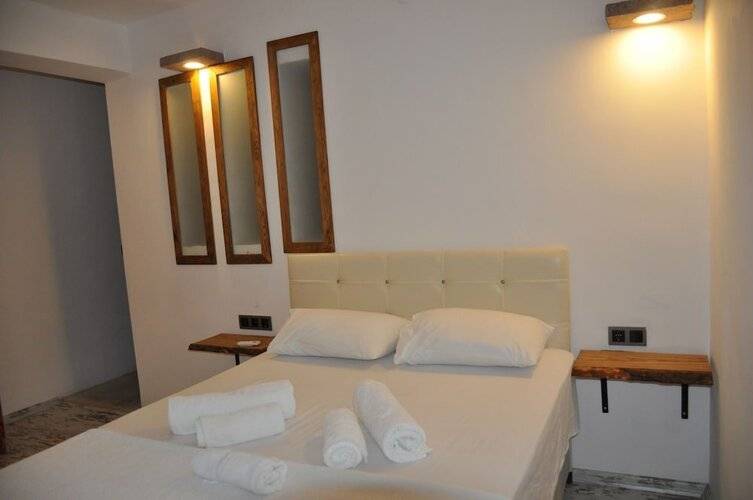 Monk Island Guesthouse