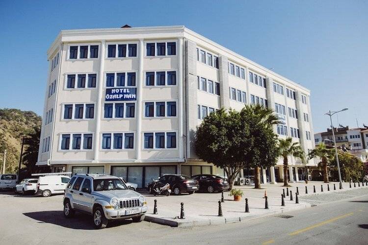 Ozalp Han Hotel