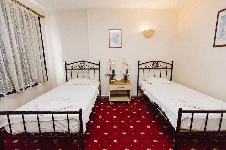Ozalp Han Hotel
