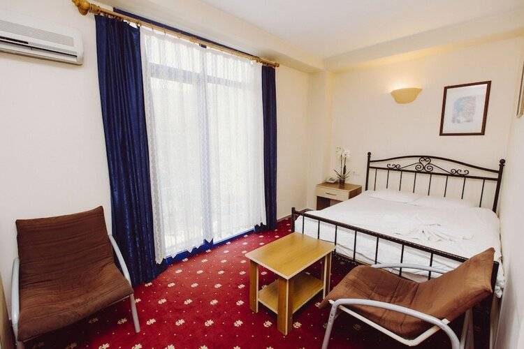 Ozalp Han Hotel