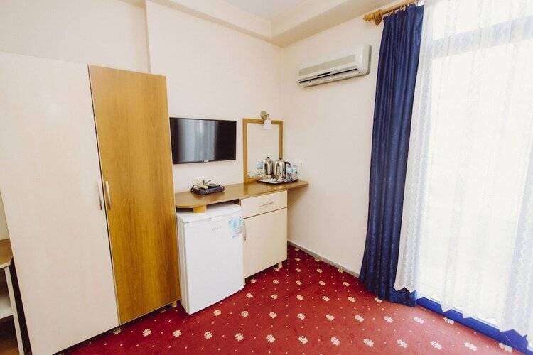 Ozalp Han Hotel