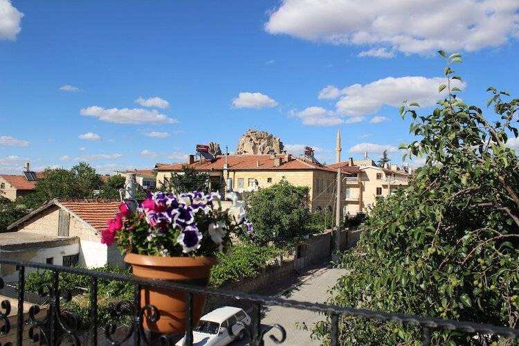 Capiedra Hotel