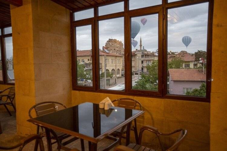 Capiedra Hotel