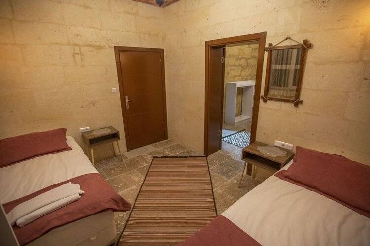 Capiedra Hotel