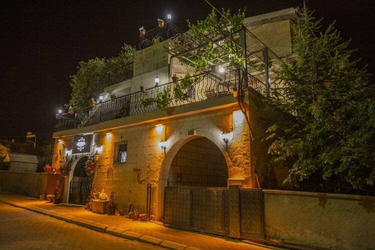 Capiedra Hotel