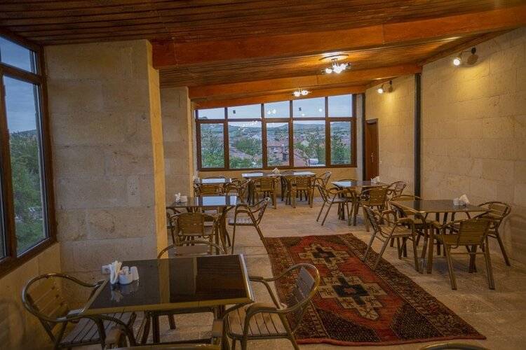 Capiedra Hotel