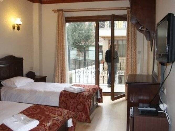 Saruhan Hotel