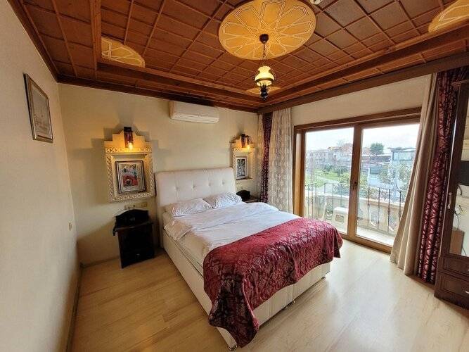 Saruhan Hotel