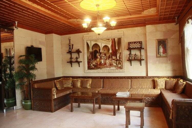 Saruhan Hotel