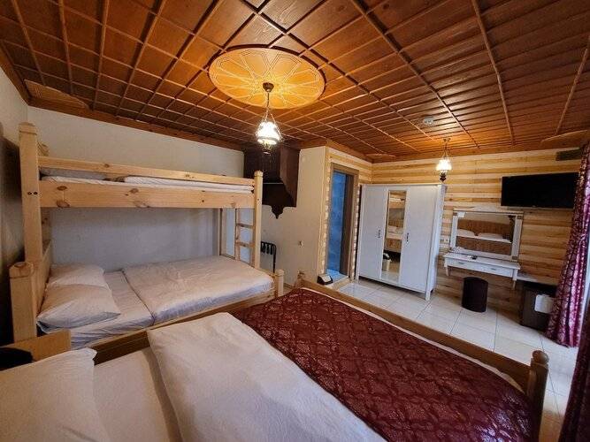 Saruhan Hotel