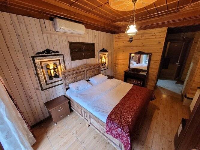 Saruhan Hotel