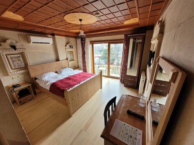 Saruhan Hotel