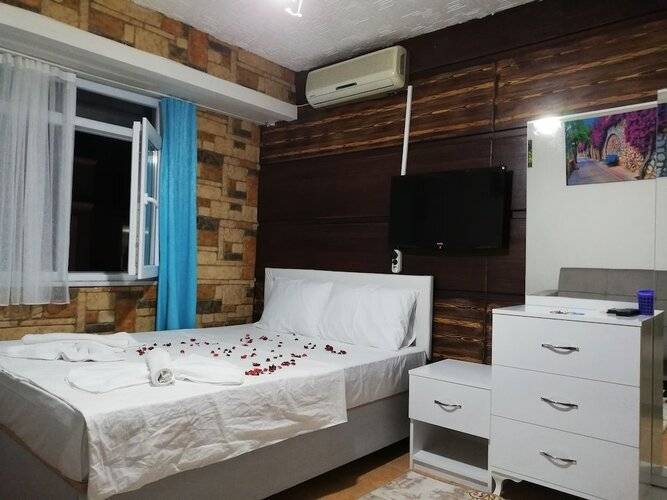 Ada Apartment