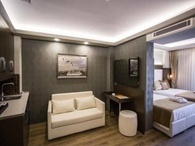 Bonne Sante Hotel