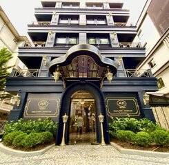 $item['hotel']['name']