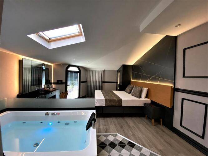 Confores Hotel