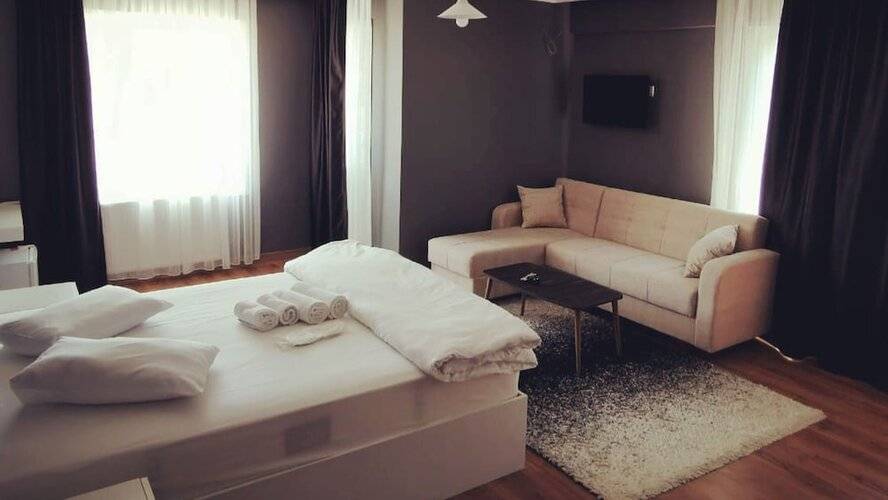 Karaca Suite