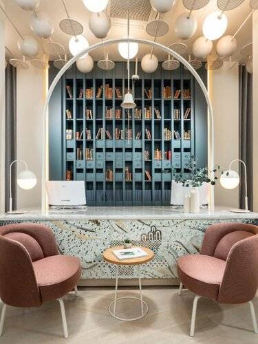 Ecole St Pierre Hotel