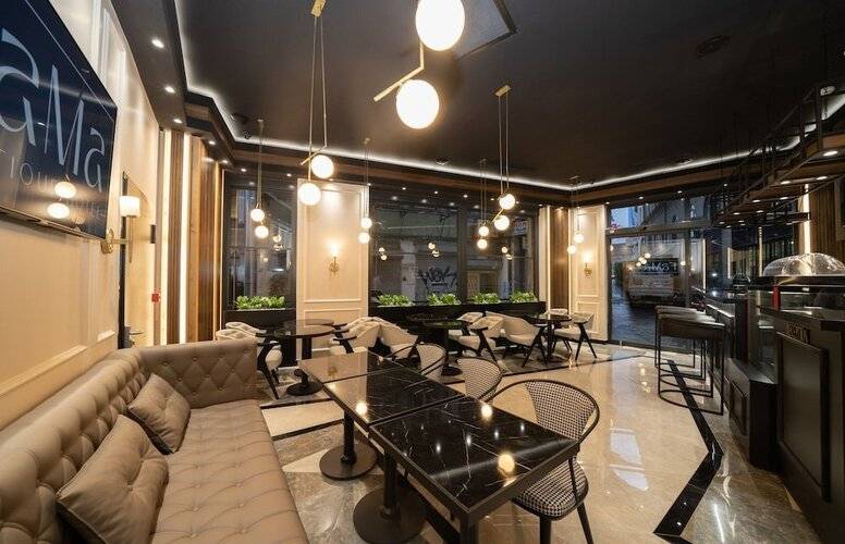 Fama Karakoy