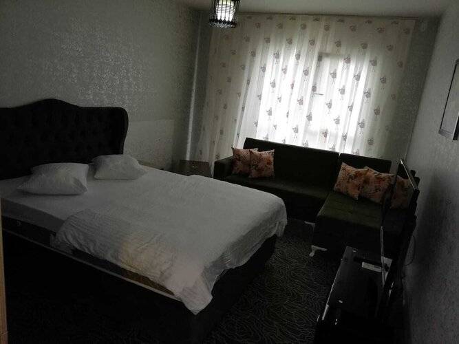 Pin Suites