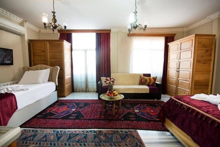 Sultan Corner Suites