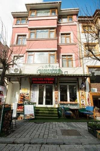 Sultan Corner Suites